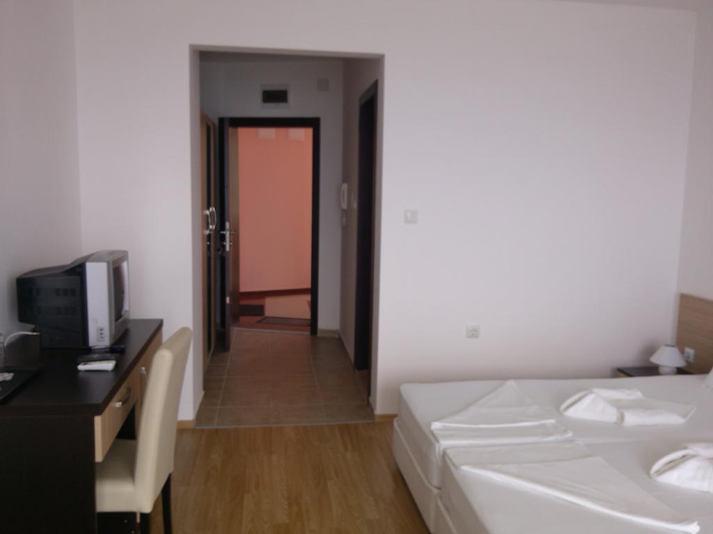Villa Lazuren Bryag 2 Csernomorec Szoba fotó