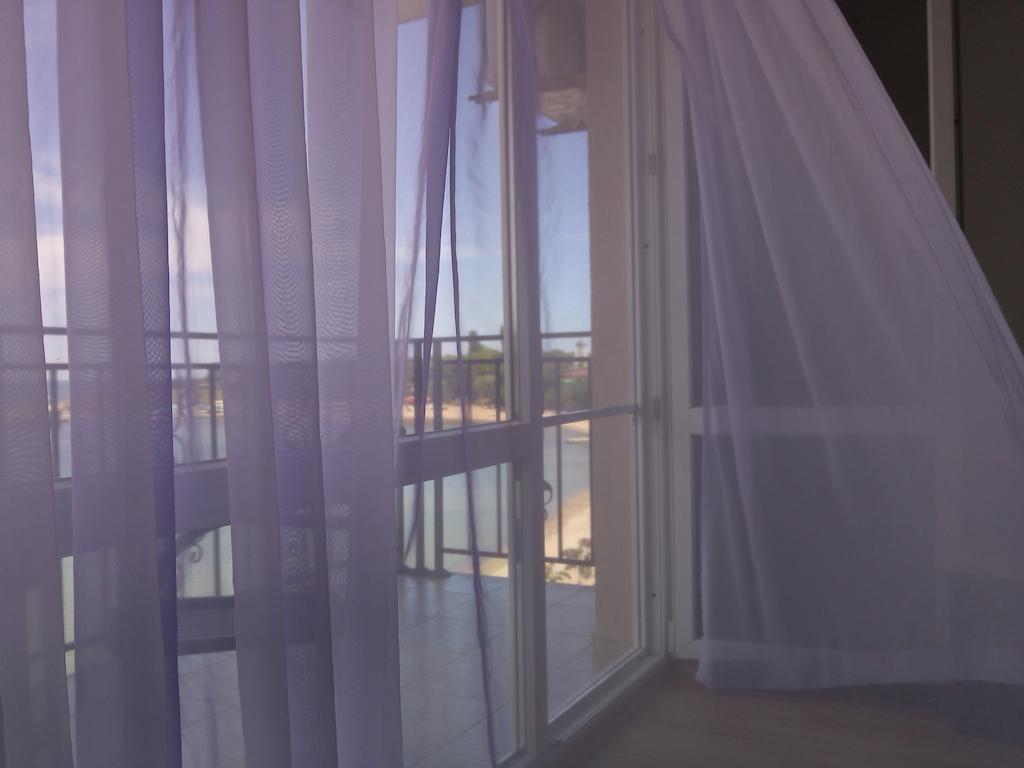 Villa Lazuren Bryag 2 Csernomorec Szoba fotó