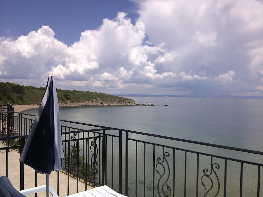 Villa Lazuren Bryag 2 Csernomorec Szoba fotó