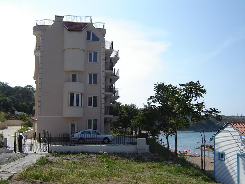 Villa Lazuren Bryag 2 Csernomorec Szoba fotó